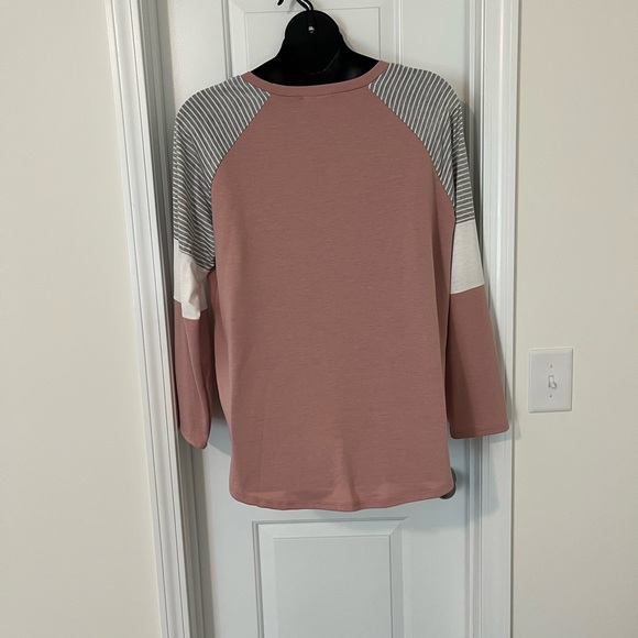 Perfectly Priscilla Light Weight Super Soft Blocked Long Sleeve Sweater 1X - Picture 7 of 8